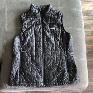 Women’s Patagonia black vest